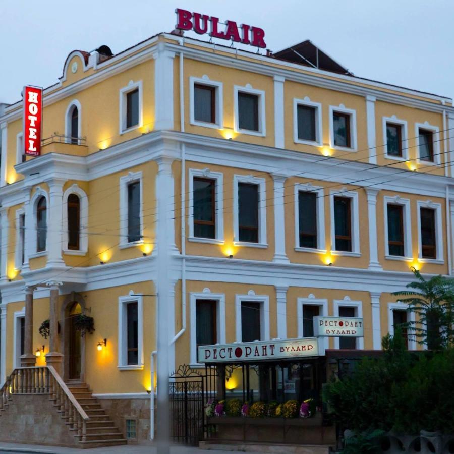 Семеен Хотел "Булаир" Burgas City Exterior foto